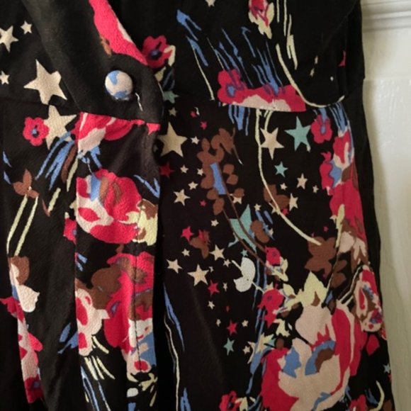 Free People Floral & Star Sleeveless Wrap Tunic Top NWT - Picture 5 of 7